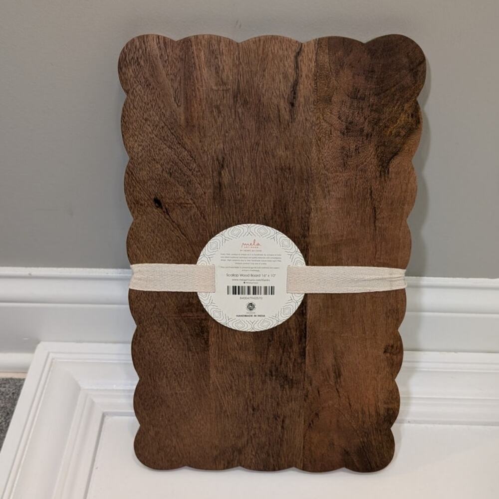 Mela Artisans Scalloped Cutting Board FabFitFun Decorative Display Kitchen Gift